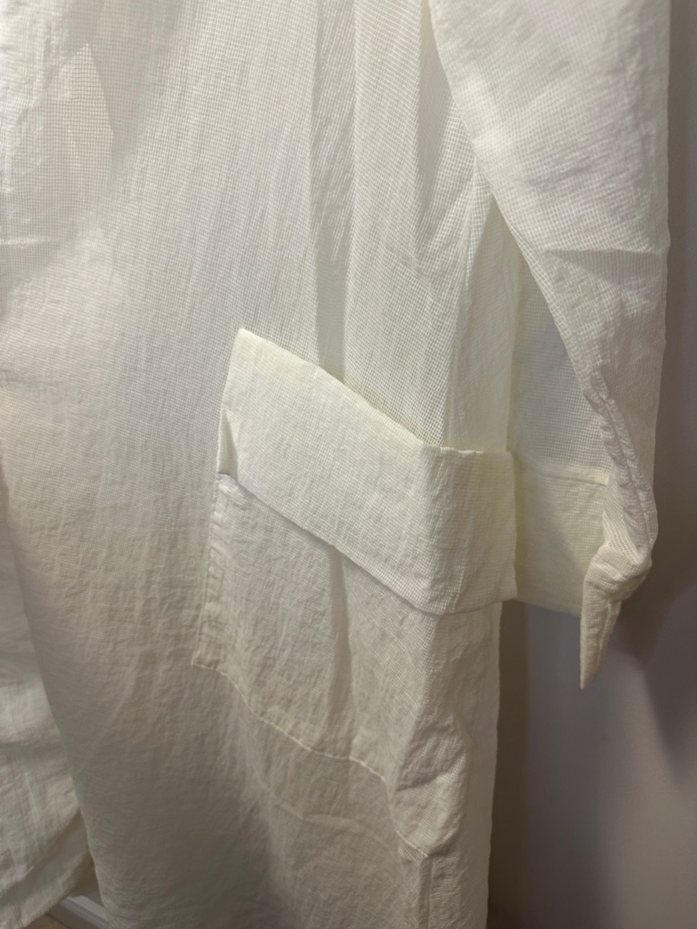 Lightweight White Hooded Button-Front Long Duster Sheet Jacket - Picture 6 of 11